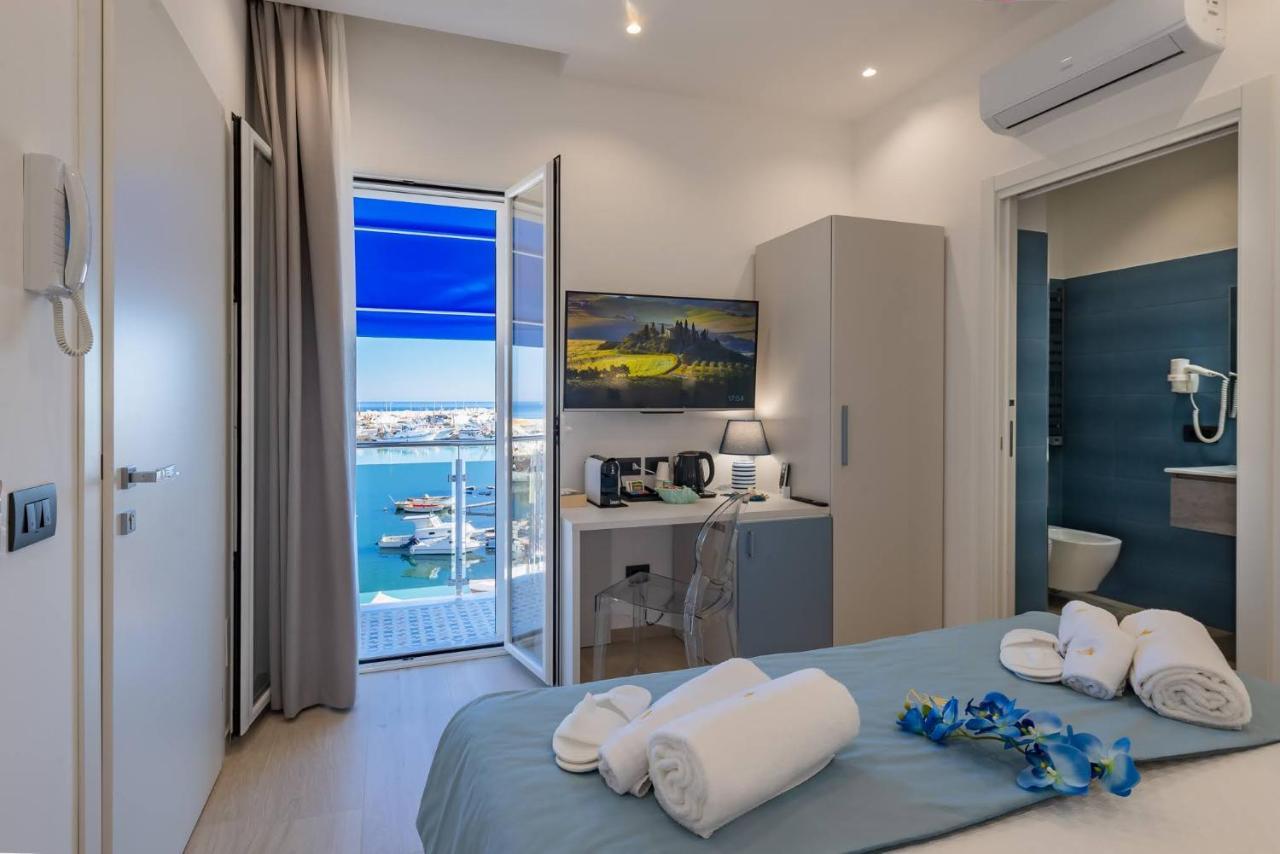 Vittoria Luxury Rooms ชากกา ภายนอก รูปภาพ