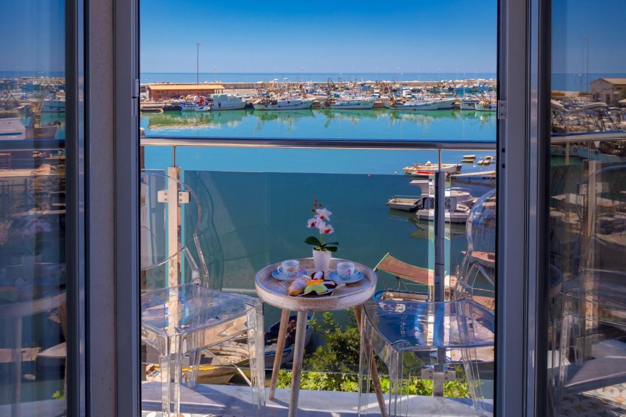 Vittoria Luxury Rooms ชากกา ภายนอก รูปภาพ
