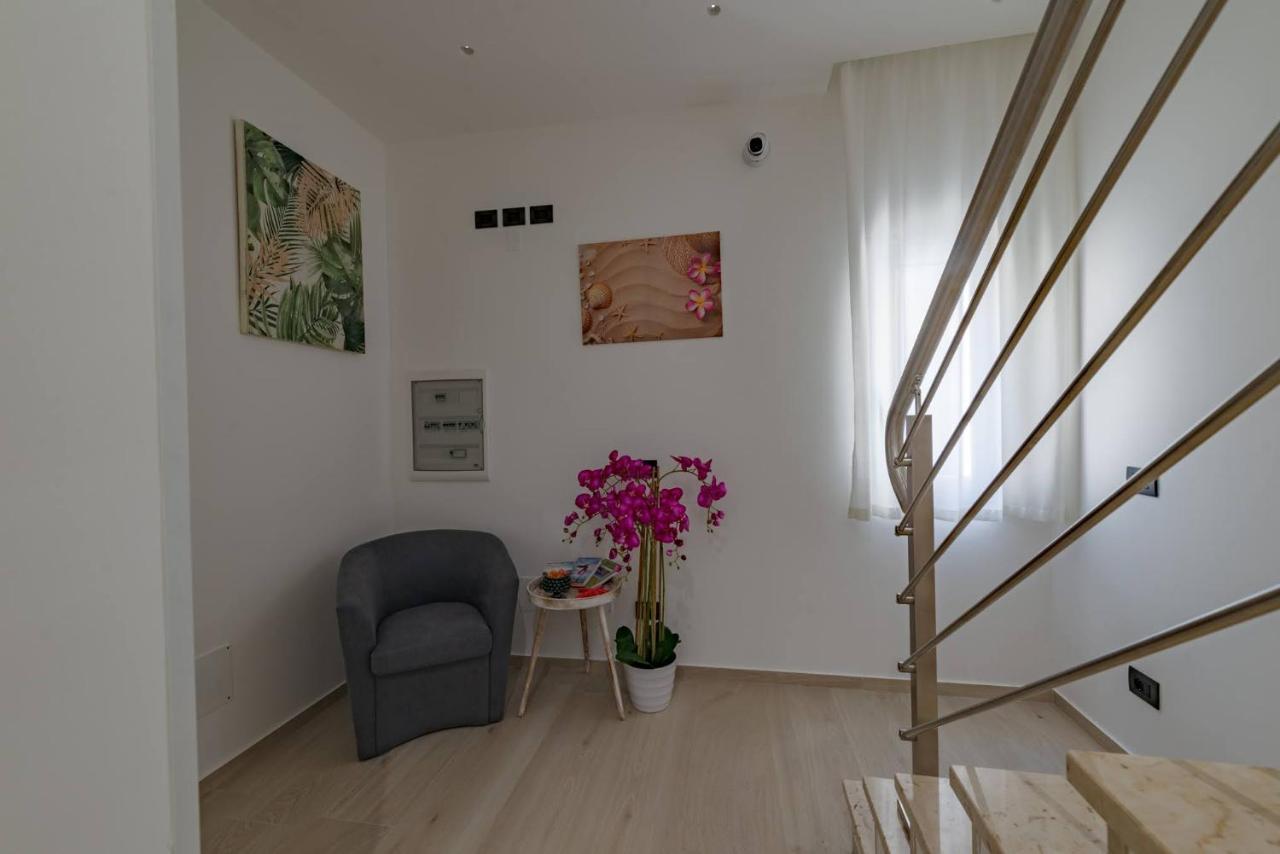 Vittoria Luxury Rooms ชากกา ภายนอก รูปภาพ